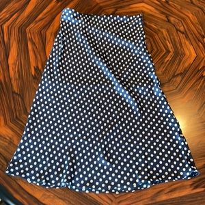 DONATING SOON 10/16 LAST CALL Womens satin midi skirt size medium